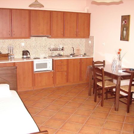 Makronas Apartments Karystos  Dış mekan fotoğraf