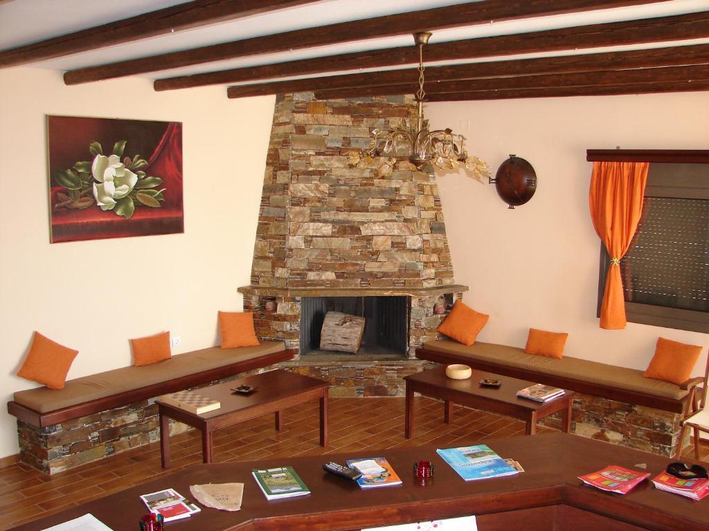 Makronas Apartments Karystos  Dış mekan fotoğraf