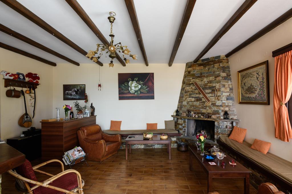 Makronas Apartments Karystos  Dış mekan fotoğraf