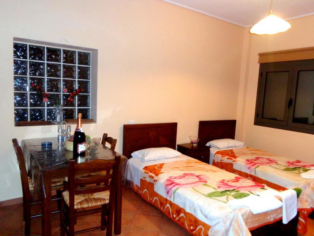 Makronas Apartments Karystos  Dış mekan fotoğraf