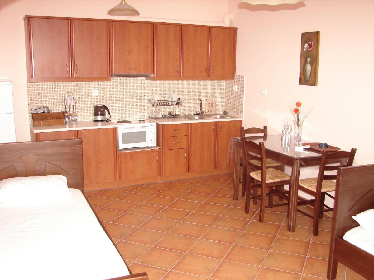 Makronas Apartments Karystos  Dış mekan fotoğraf